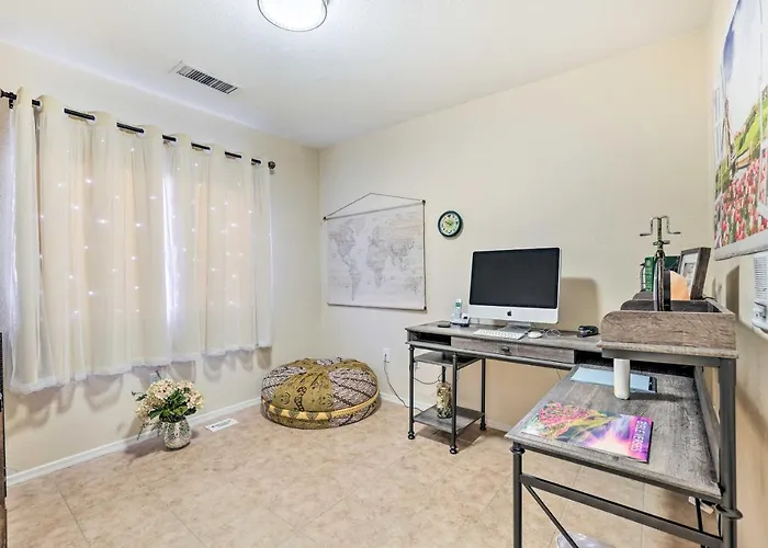 Close To Golf & Hikes! Goodyear Retreat W/ Pool Ferienhaus Liberty