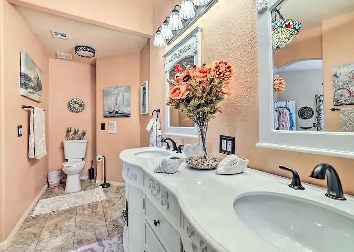 Close To Golf & Hikes! Goodyear Retreat W/ Pool *